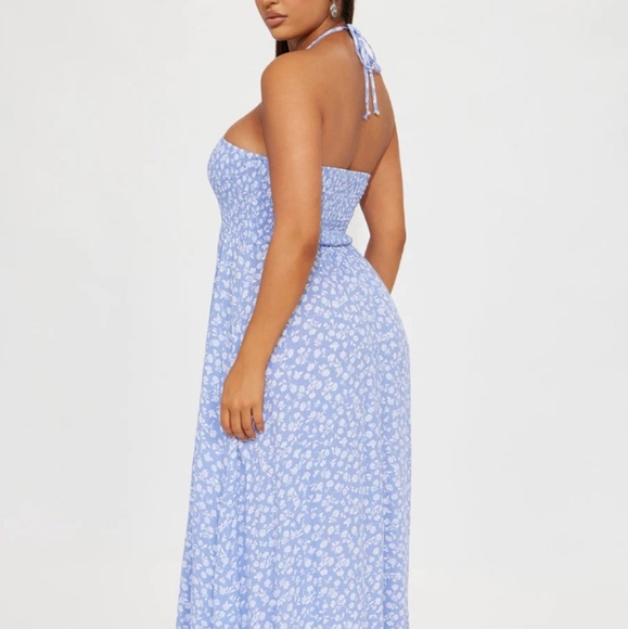 Gorgeous flowy floral dress - Picture 2 of 4